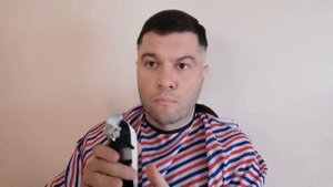 Домашняя стрижка машинкой или стрижка под машинку.