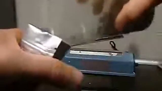 Ручной запайщик пакетов смотреть онлайн