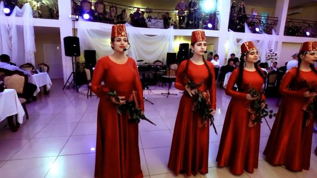 Сосо Айрапетян и Армавирский ансамбль армянской общины 