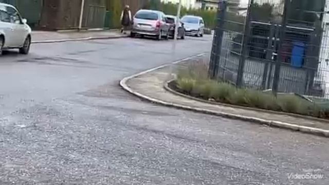 Сделала третью?Вакцинацию ?Желающих много?Проголодалась очень?Прогулочка✨Olga Kirchgessner смотреть онлайн