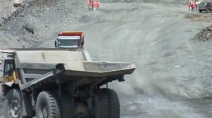 Автомобиль-самосвал КрАЗ-С20.2.avi