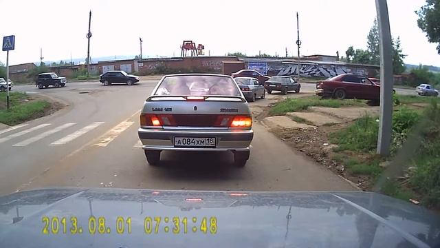 BMW припарковался смотреть онлайн