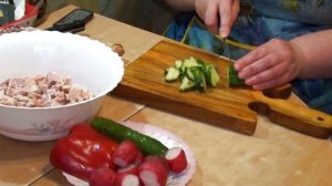Салат из фунчозы с копченой курицей / Funchoza salad with smoked chicken