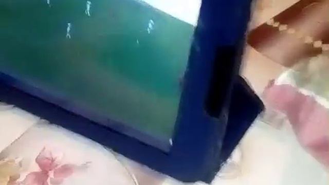 Папа не любит футбол смотреть за то дочь наоообот смотреть онлайн