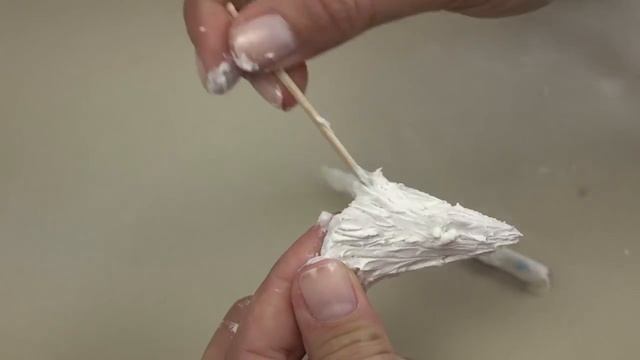 Переделка обычного садового гнома в сказочную скульптуру. Имитация камня и мха. МК Натальи Удовиной смотреть онлайн