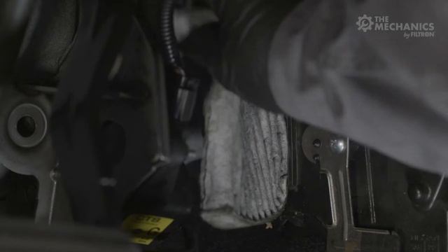 Jak wymienić filtr kabinowy? – Nissan Qashqai I – The Mechanics by FILTRON смотреть онлайн