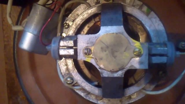 Сравнение пылесосов Тайфун 1989 г и Тайфун 1991 г смотреть онлайн