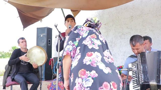 Yangi Talant ! Ana ovoz mana ovozz .