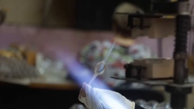 Как делают елочные игрушки ручной работы