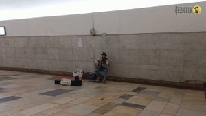 «Хафанана» (Африк Симон), золотой хит 1975 года, играет гр. «Акулы»