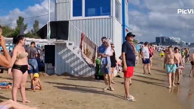 Погода в Анапе сегодня 17 июня 2024. Анапа. Центральный пляж. Чёрное море. Отдых в Анапе 2024 сезон