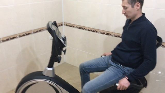 Как работает горизонтальный велотренажер, для кого он подойдет смотреть онлайн