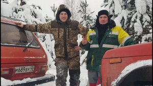 Рождественская покатушка на Нивах. Нива на 29 Comforser cf3000 и 26 Cordiant off-road по снегу.