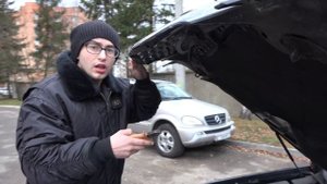 Установка Эмблемы  на Мерседес. Installing the Emblem on the Mercedes