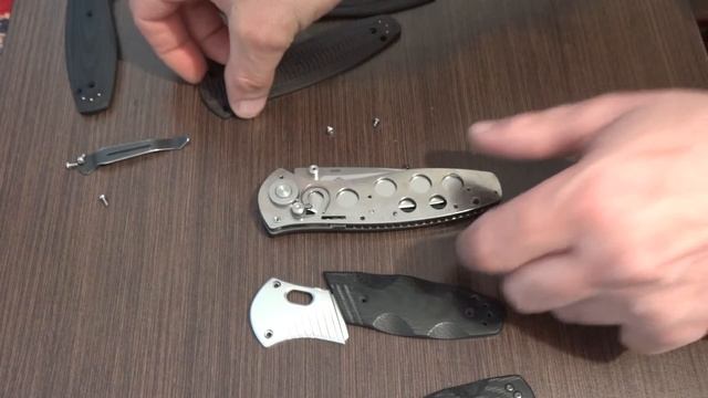 Кастомные рукоятки на Banchmade Barage 581. Gold Class! смотреть онлайн