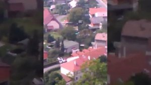 Город на горе построенный в 13-14 веках. Имеет сторожевую башню для наблюдения.