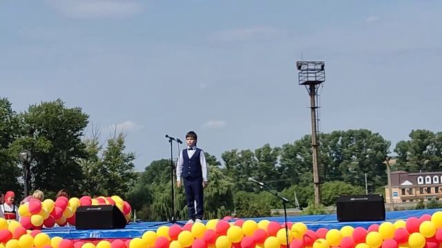 Настоящий друг (муз. Б. Савельева, сл. М. Пляцковского)
