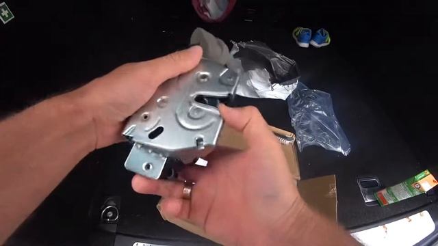 Замок крышки багажника W164 Мерседес с али смотреть онлайн