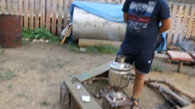 Байкал. Пробуем омуля холодного копчения и греем самовар на дровах смотреть онлайн