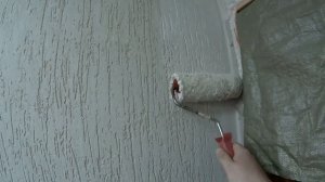 Покраска стен валиком