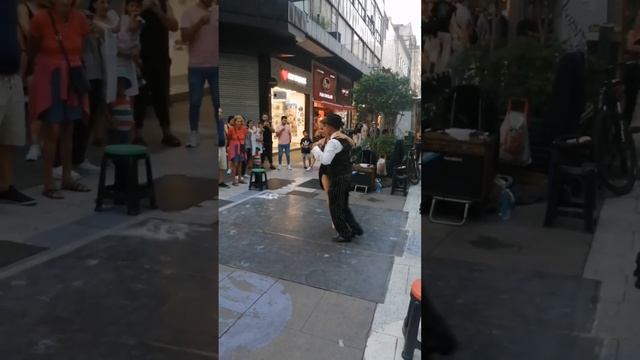 Танго. Аргентина. Буэнос-Айрес. Street tango. Tango callejero. Аrgentinа. Buenos Aires. смотреть онлайн