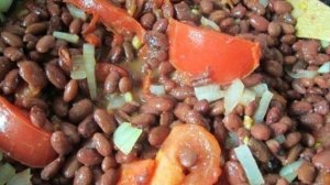 Тушеная красная фасоль