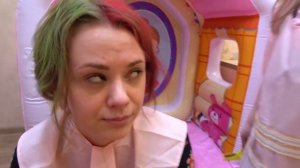 Ева и мама Играют в Салон КРАСОТЫ Pretend play beauty salon Princess Makeup