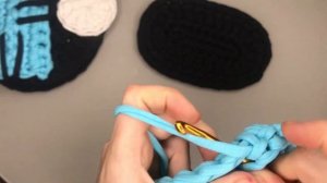 мишка Тедди из трикотажной пряжи ● вяжем детали ● круглый коврик мишка крючком