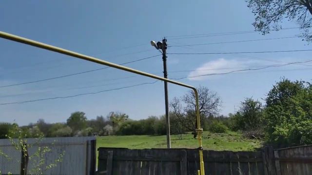 Жизнь в селе. Взошел картофель. Постоянные грядки.