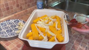 Курица с тыквой запеченные в духовке, вкусный и полезный обед или ужин.