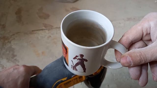 Аккумуляторный реноватор ДеВольт