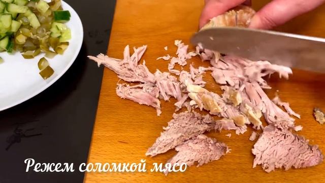 Казалось бы, вполне обычный салат. Но какой вкусный. Салат "Столичный" классический рецепт