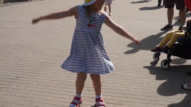 Индейцы OTAVALOS INDIAN'S в Московском парке Победы спели и сплясали на радость зрителям! смотреть онлайн