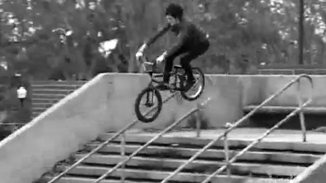 ➨➨®➨ Буйный на бмх смотреть онлайн