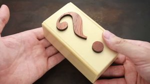 Коробка с вопросом, как её открыть?