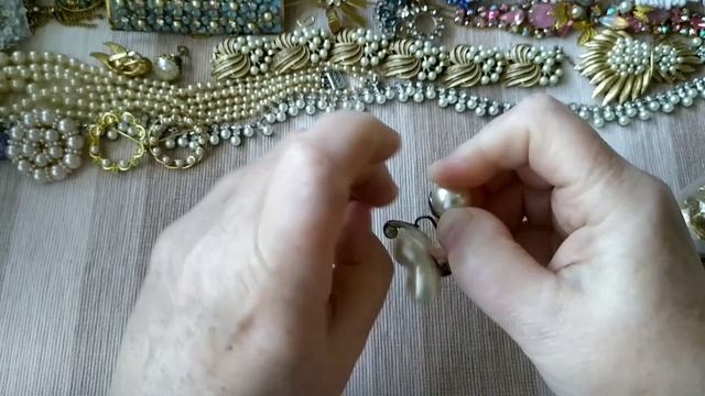 81.Распаковка лота винтажной бижутерии "Жемчуг" продолжение. смотреть онлайн