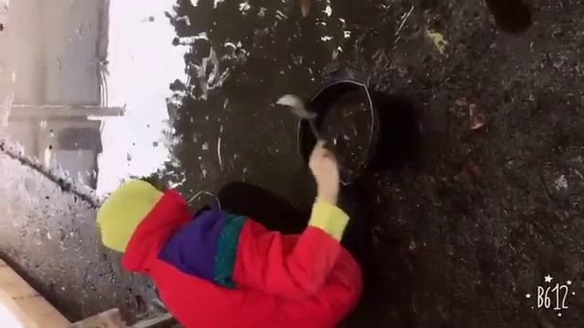 Вычерпай лужу у бабушки!!Ржач, смотреть всем!!! смотреть онлайн