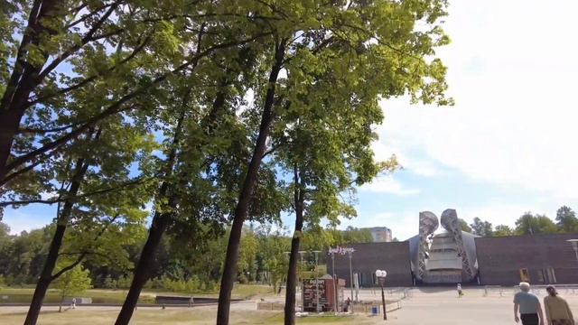 Молоде́чно (белор. Маладзечна) — город в Минской области Беларусь на реке Уша достопримечательности