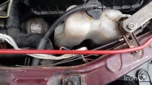 Открытие капота с кнопки на старинкай Тайота рав 4