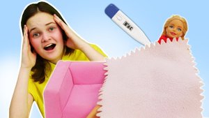 У куклы Барби и Кена сорвалось Свидание! Видео игры доктор. Смешные видео для девочек с Barbie