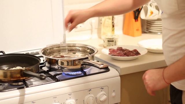 Великолепная ПЕЧЕНКА В СМЕТАНЕ | very tasty liver смотреть онлайн