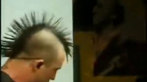 Mark hoppus,  Travis barker with +44 (155 song) short clip!!