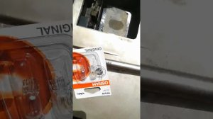 Samand LX Замена передних габаритных лам в линзованных фарах.