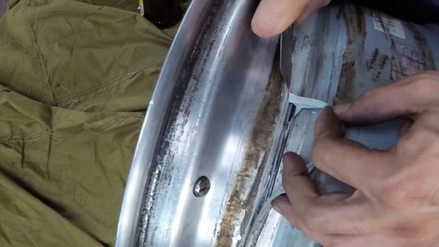 Как разъединить полку от обода разборного диска.