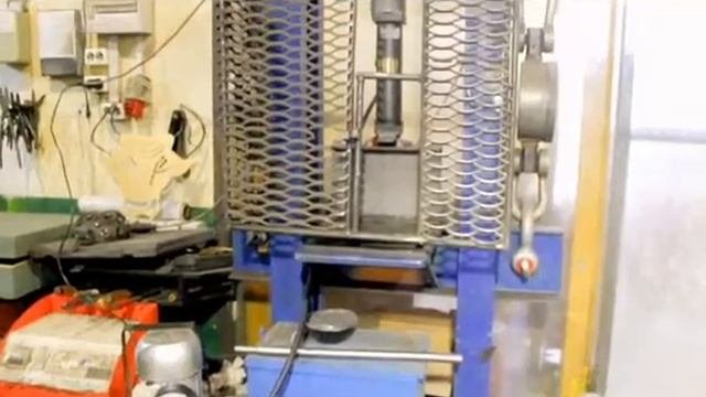 Домкрат с низким подхватом дистанционный. Аренда и продажа.