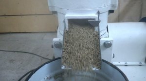 Гранулятор комбикорма бытовой