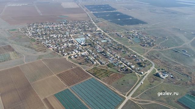 Крым, село Журавли, Листовое, Долинка, Сакский р-н, вид с квадрокоптера. смотреть онлайн