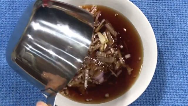 How to make BUN BO HUE- Vietnamese Spicy Beef Noodles Soup the simple way/Quick- Easy and very Tast смотреть онлайн