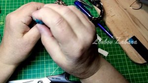 ИЗ ГАЛСТУКА И БУСИН ОРИГИНАЛЬНОЕ УКРАШЕНИЕ.TIE AND BEADS ORIGINAL DECORATION. Украшение на шею.