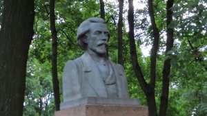 ЗДЕСЬ ПОХОРОНИЛИ ВЕЛИКИХ И ЗНАМЕНИТЫХ. НЕКРОПОЛЬ "ЛИТЕРАТОРСКИЕ МОСТКИ" В САНКТ-ПЕТЕРБУРГЕ (1 ч.).